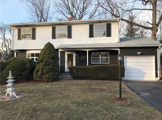 4 Hook St, Orangeburg, NY