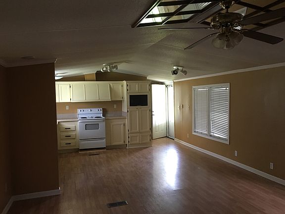 2nd image of 5509 E Admiral Doyle Dr