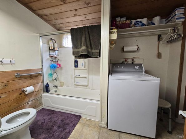 487 E Valley St, Willits, CA 95490