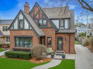 4410 N Frederick Ave, Shorewood, WI 53211