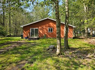9862 Deerwood Dr, Tobyhanna, PA 18466