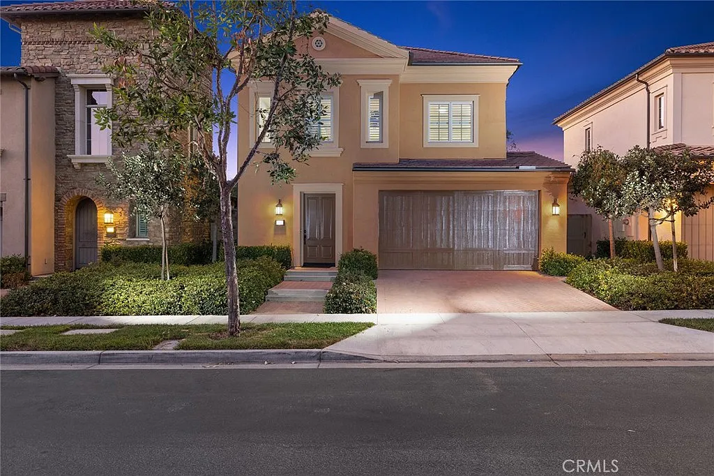 3 bed, 2.5 bath, 1713 sqft, $5,995 — Photo 1