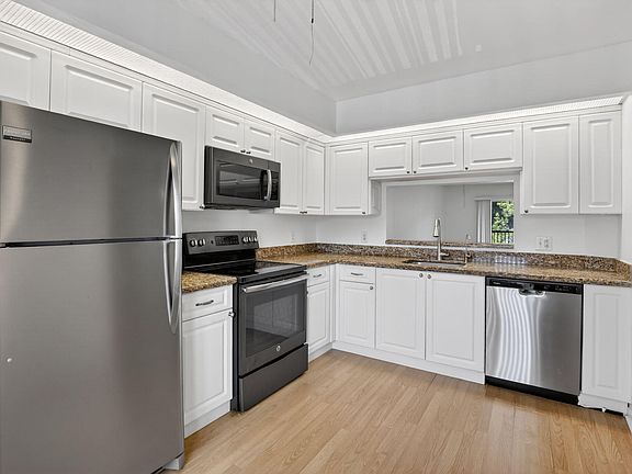 2nd image of 801 SW 138th Avenue #308e