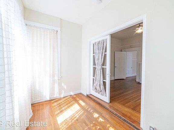 4th image of 508 33rd St #510