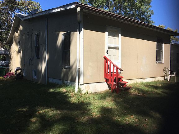2nd image of 1400 Leroy Ave
