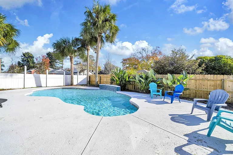 1207 Quail Wood Dr — Photo 4