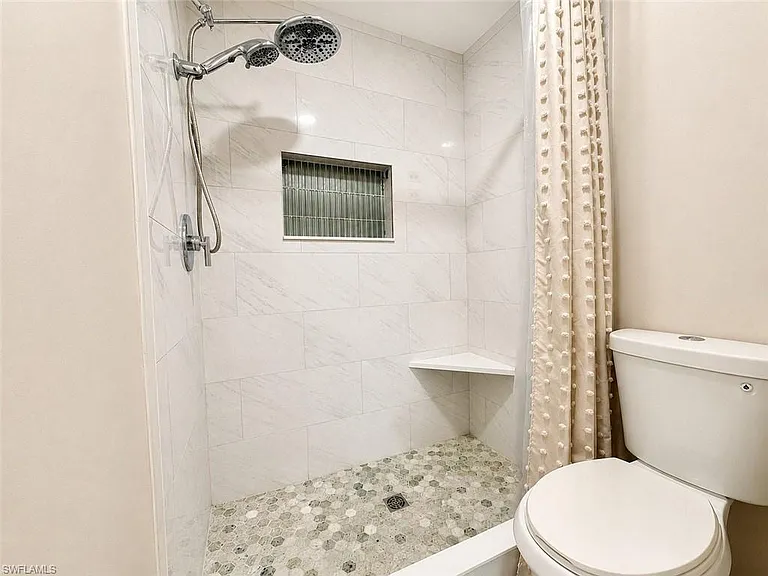 240 Timber Lake Cir #D201 — Photo 8