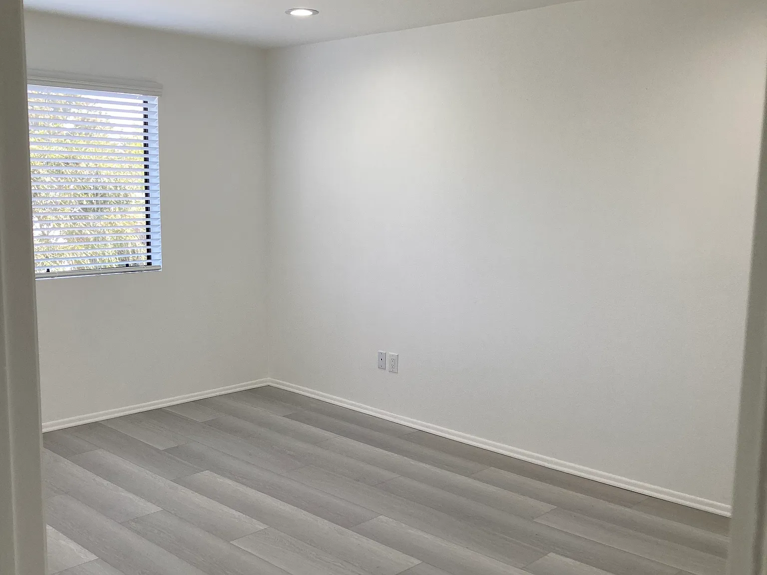 2600 Virginia Ave — Photo 2