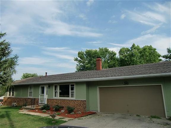 2nd image of 3376 Kuehling Dr