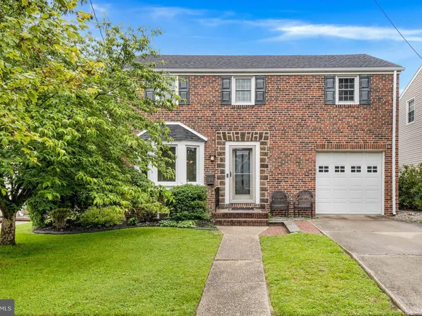 1515 W High St, Haddon Heights, NJ 08035