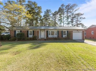 536 Glen Canyon Dr, Fayetteville, NC 28303
