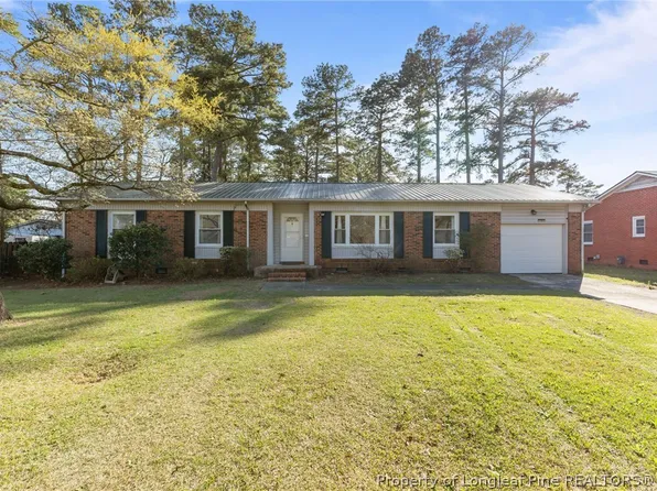 536 Glen Canyon Dr, Fayetteville, NC 28303