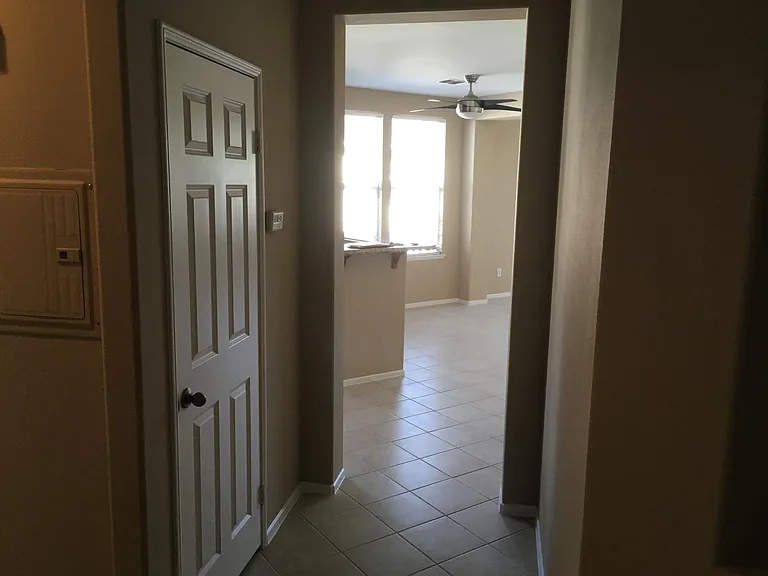 24132 Victoria Ln — Photo 16