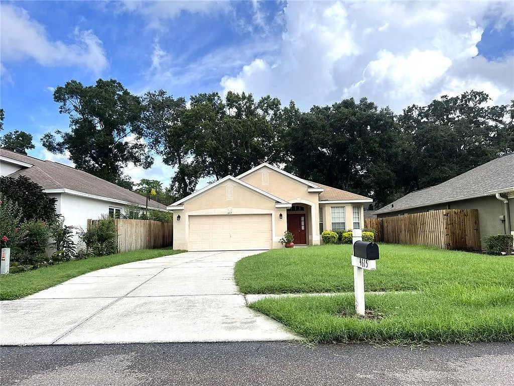 3 bed, 2.0 bath, 1566 sqft, $2,500 — Photo 2