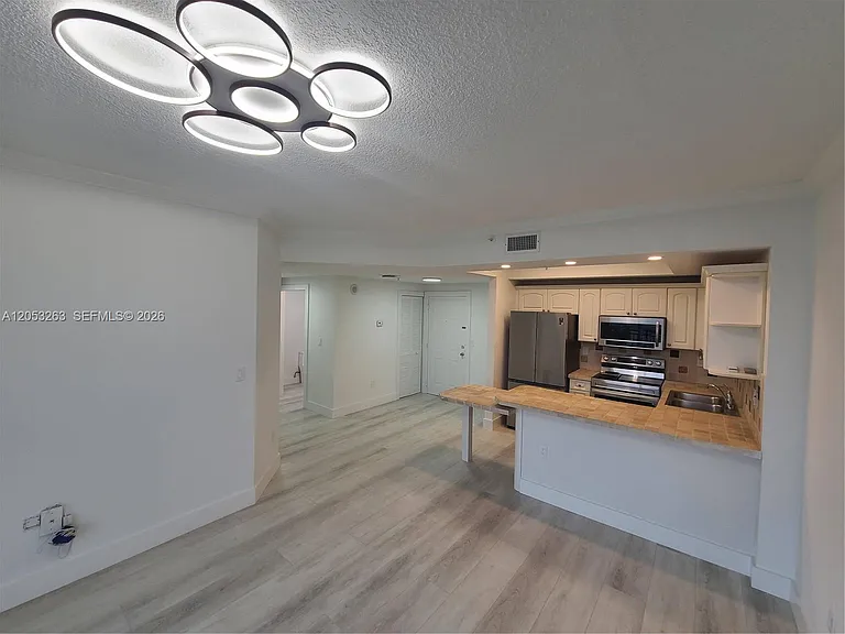 3500 Coral Way #812 — Photo 1