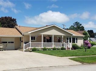 410 Hillcrest Dr, Girard, PA 16417