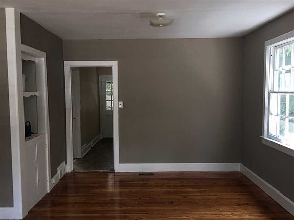 3rd image of 401 Winsmith Ave