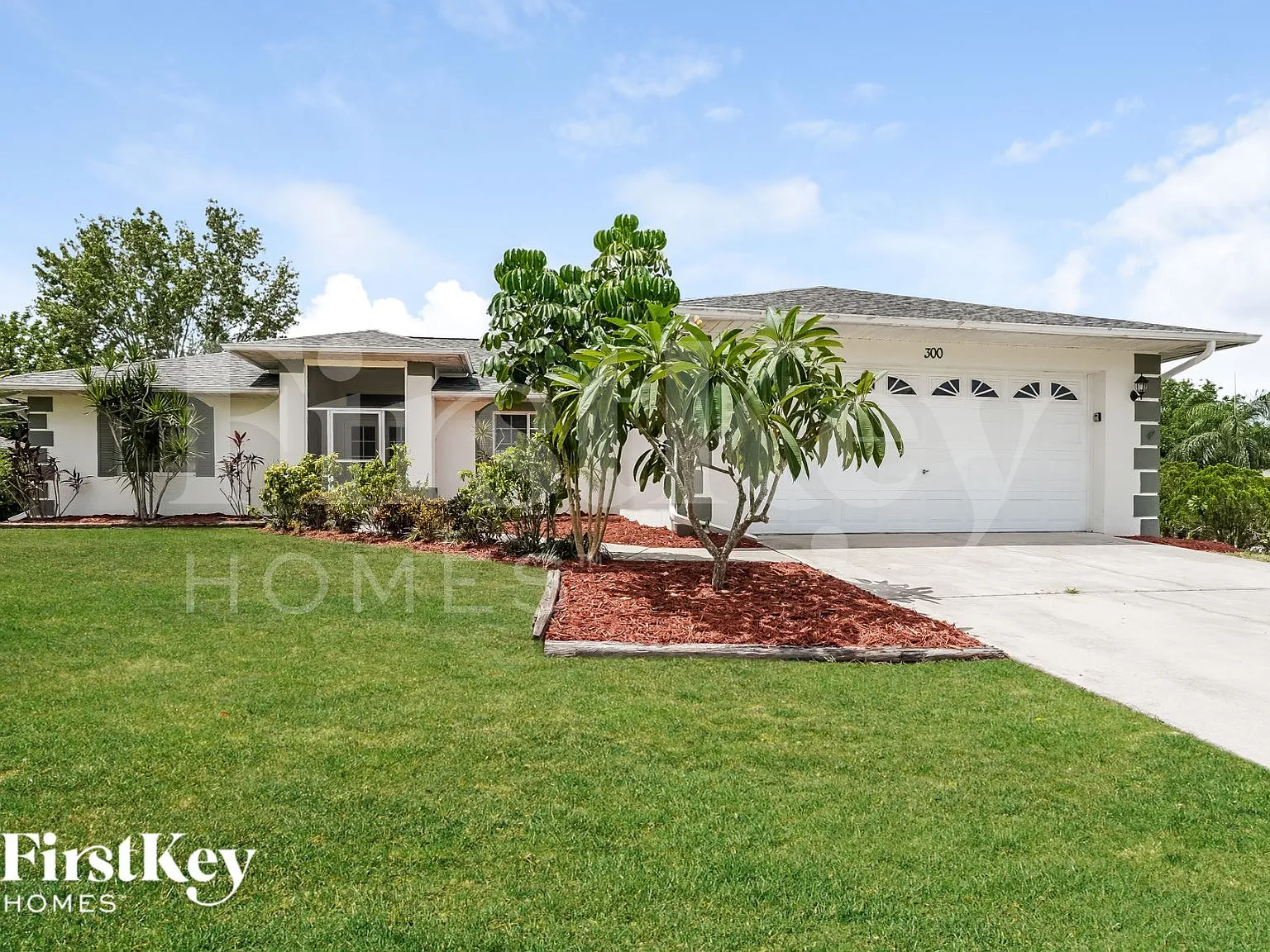3 bed, 2.0 bath, 1519 sqft, $1,720 — Photo 1