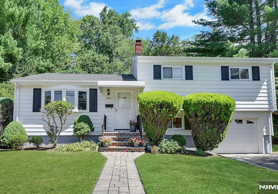 103 Primrose Ln