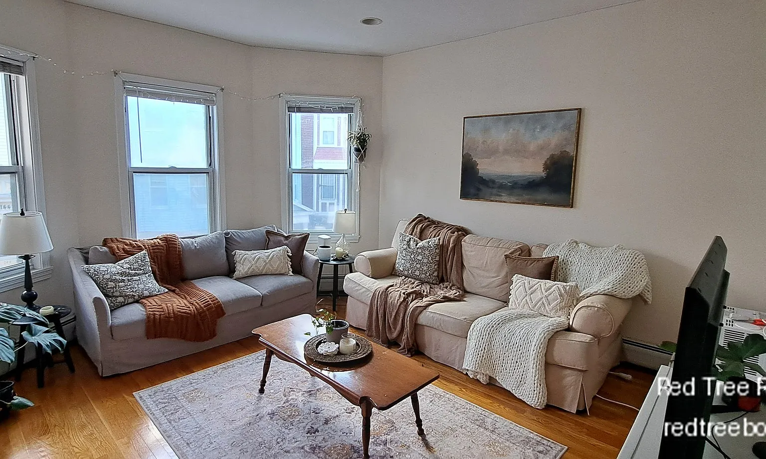 3 bed, 1350 sqft, $3,900 — Photo 2