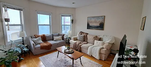 143 Hillside St #2 Photo 1