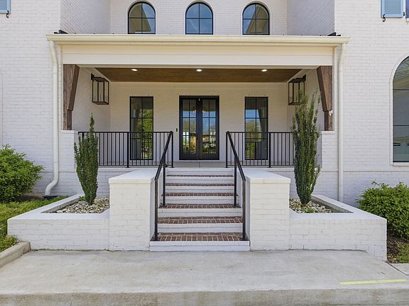 5th image of 3311 Skyline Dr