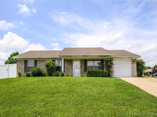 901 Sandstone Drive, Jeffersonville, IN 47130
