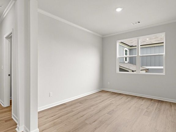 4th image of 3878 Donetta Dr