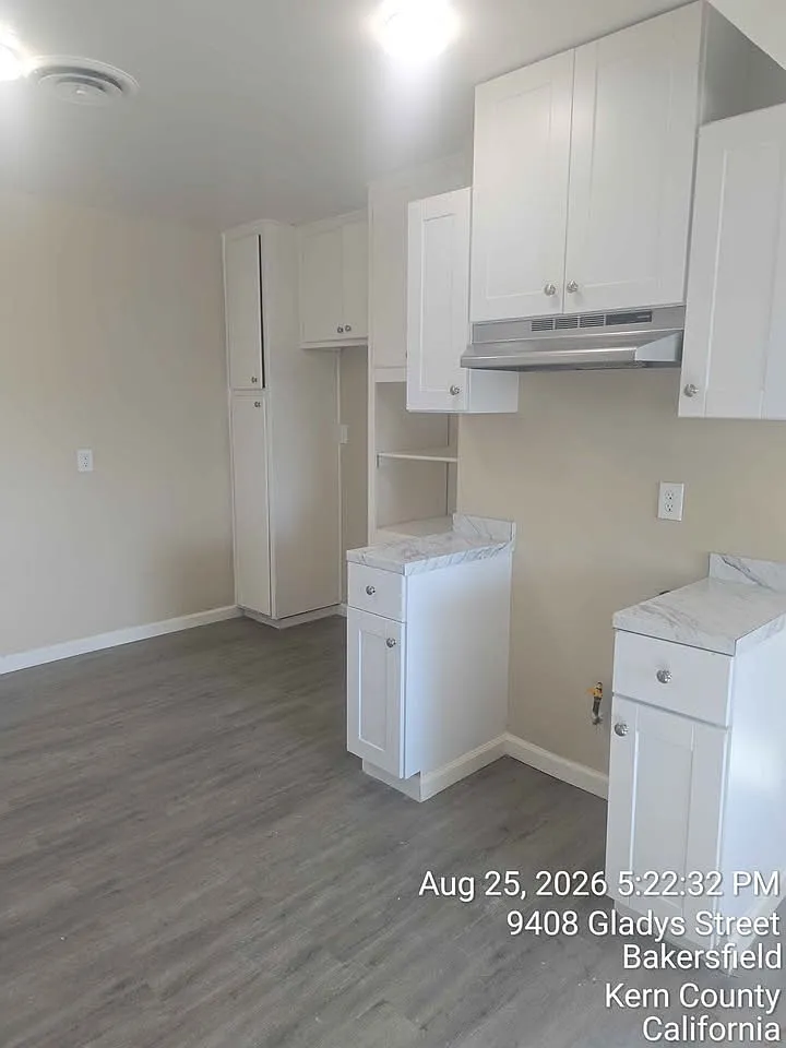 3 bed, 1164 sqft, $2,100 — Photo 3