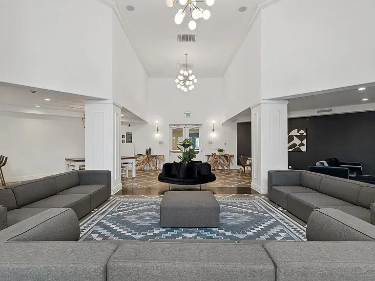 Enclave at Warner Center — Photo 18