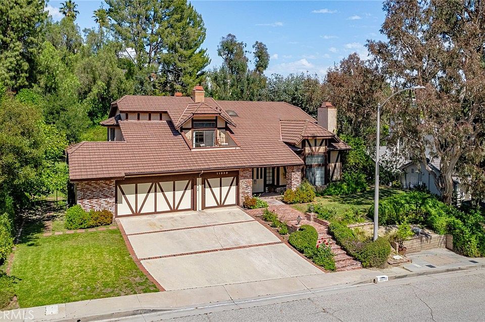 1st image of 11930 Shoshone Ave