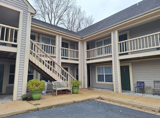 752 McGuire Pl APT 9, Newport News, VA 23601