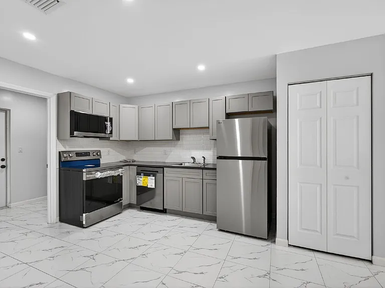 3255 Avenue J #2 — Photo 10