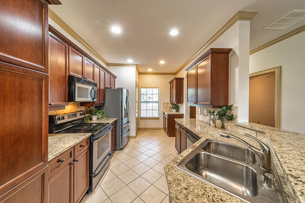 Building Photo - 1807 Signal Ridge Pl