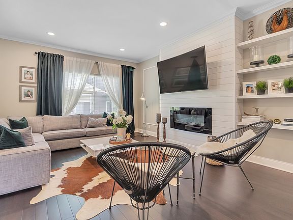 5th image of 225 Nicole Dr Unit B