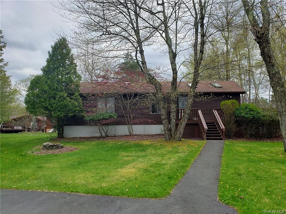 1st image of 65 Lake View Dr