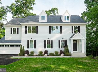 518 E South St, Kennett Square, PA 19348