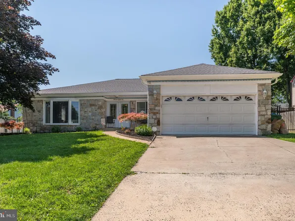 1981 Greentree Rd, Cherry Hill, NJ 08003