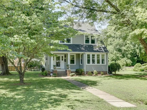 122 Nelson Dr, Newport News, VA 23601