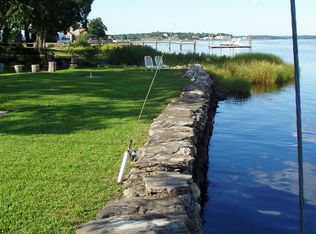 102 Warren St, Somerset, MA 02726