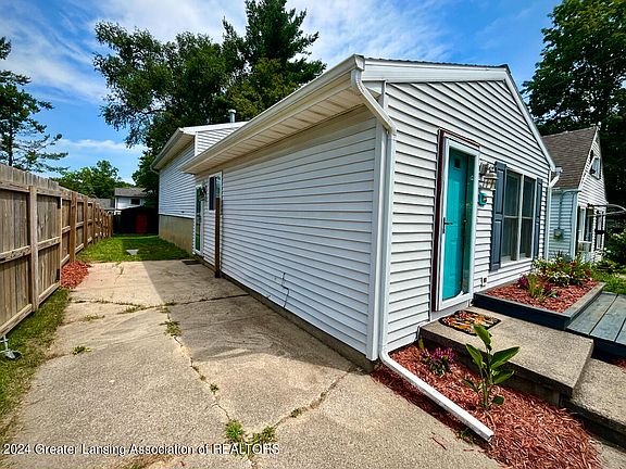 2nd image of 1226 Wolf Ct