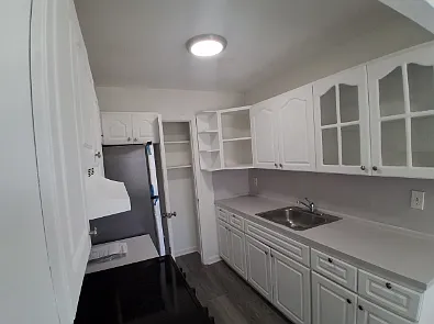 2 bed, 709 sqft, $1,695 — Photo 2
