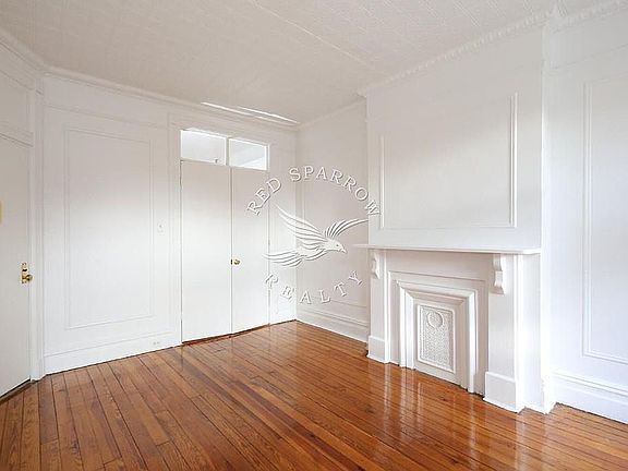 3rd image of 322 E 94th St APT 4W