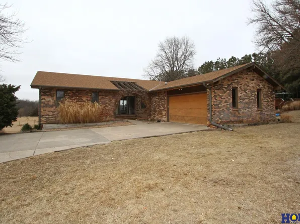 907 154th Rd, Pleasant Dale, NE 68423