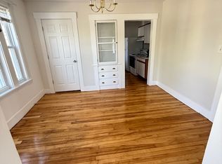 557 Pine St #3, Manchester, NH 03104