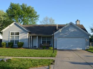1 Suncrest Dr, Greenwood, IN 46143