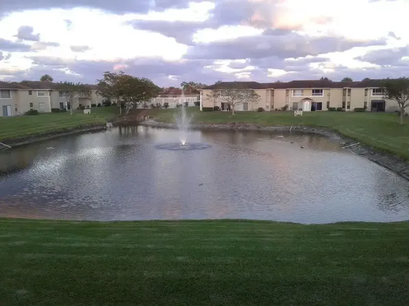 911 Twin Lakes Dr #3, Coral Springs, FL 33071
