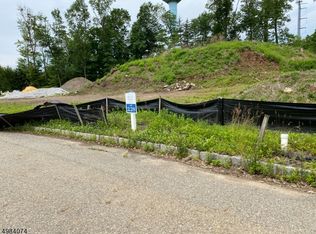 87 Force Hill Rd, Livingston, NJ 07039