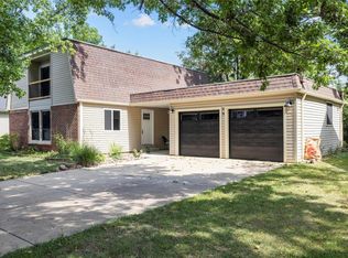 41 Picardy Dr, Lake Saint Louis, MO 63367