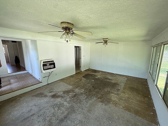 3rd image of 106 Florida St